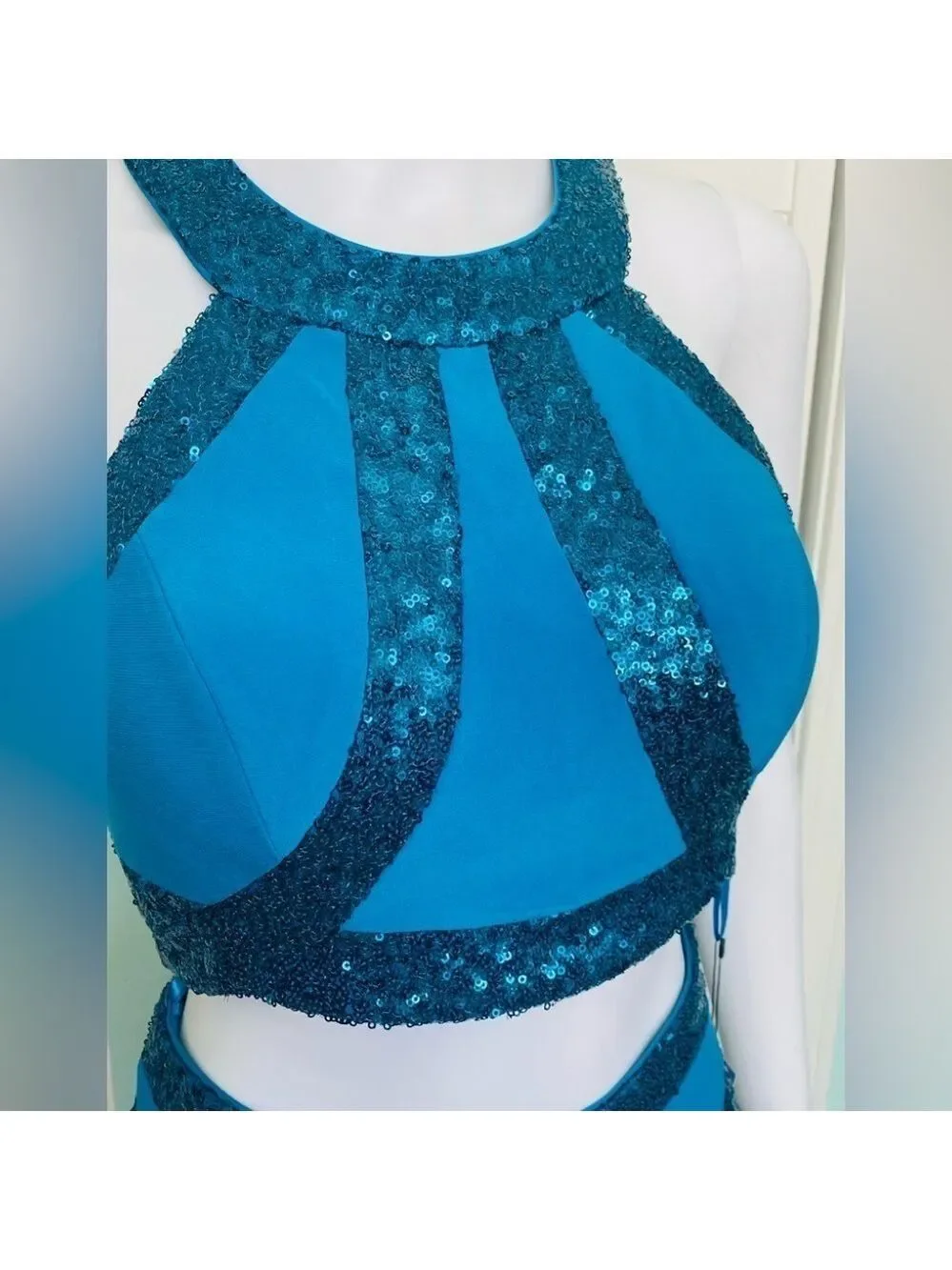 Size 6 Teal Blue 2 piece stretch body con fitted prom dress sequins train dress